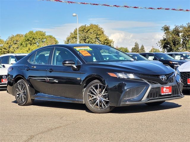 2021 Toyota Camry SE