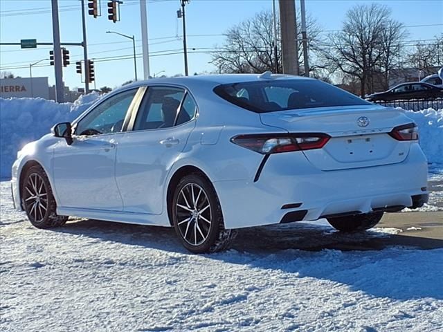 2021 Toyota Camry SE