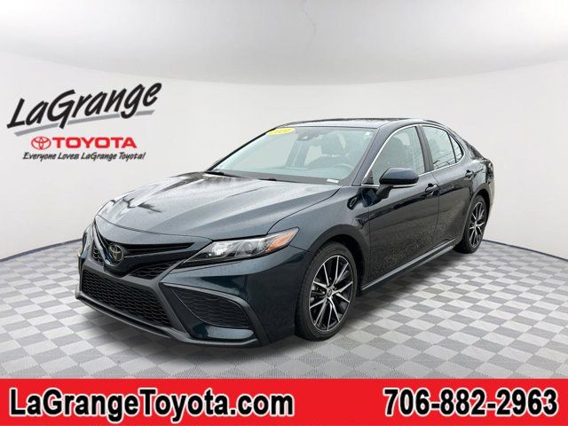 2021 Toyota Camry SE