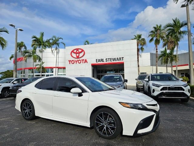 2021 Toyota Camry SE