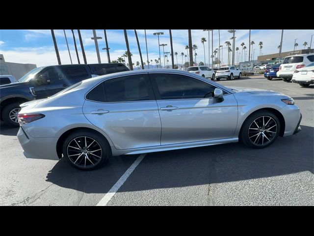 2021 Toyota Camry SE