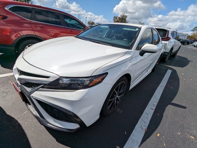 2021 Toyota Camry SE