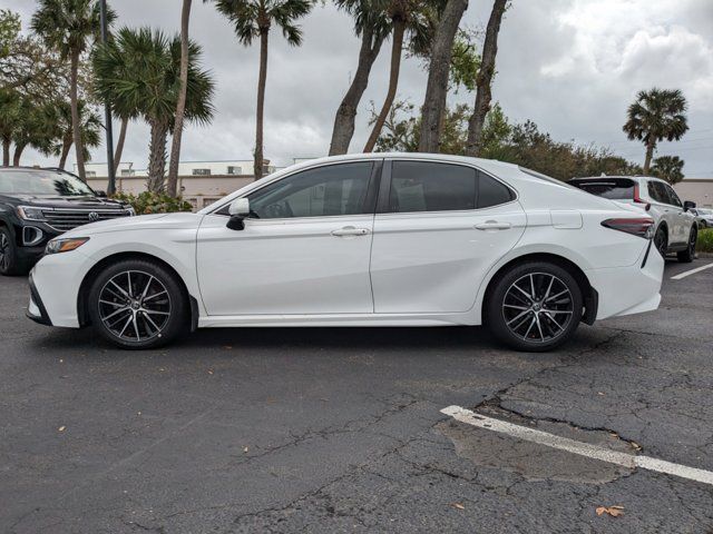 2021 Toyota Camry SE