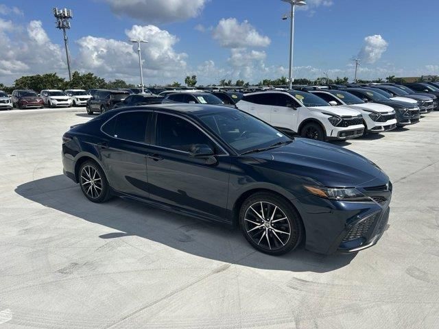 2021 Toyota Camry SE