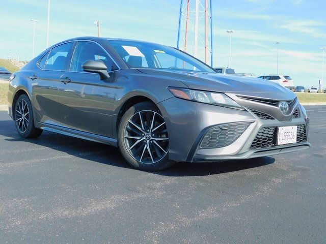 2021 Toyota Camry SE