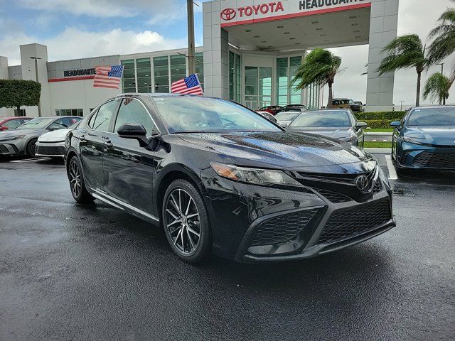 2021 Toyota Camry SE