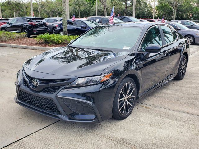 2021 Toyota Camry SE