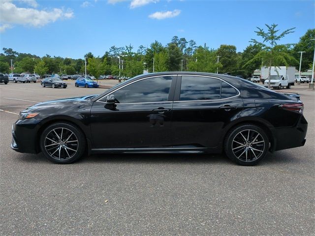 2021 Toyota Camry SE