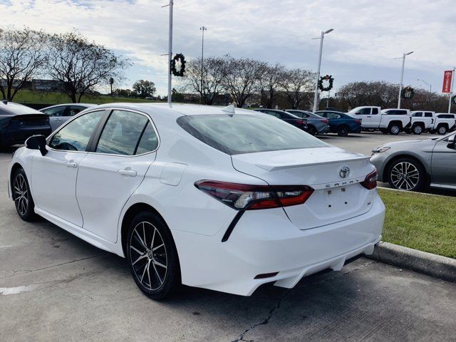 2021 Toyota Camry SE