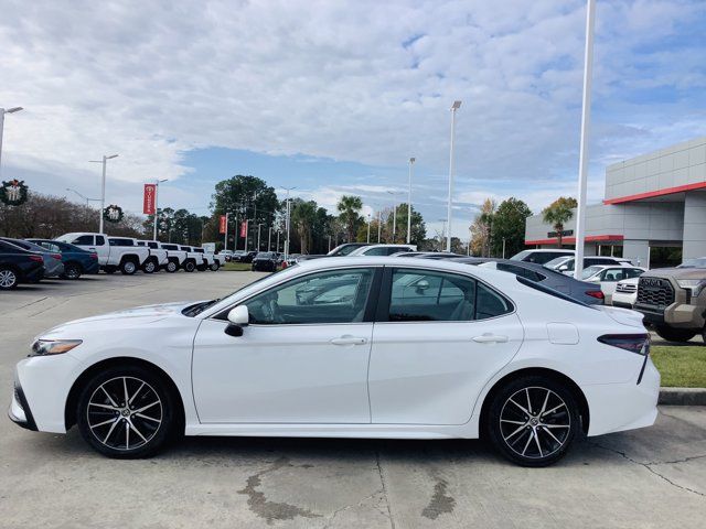 2021 Toyota Camry SE