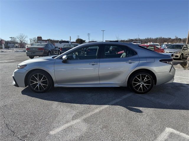 2021 Toyota Camry SE