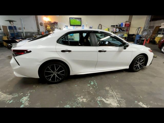 2021 Toyota Camry SE