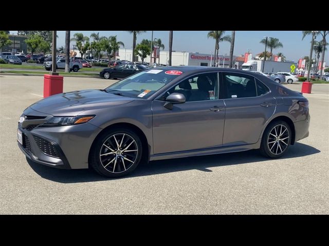 2021 Toyota Camry SE