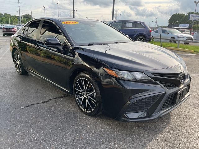 2021 Toyota Camry SE