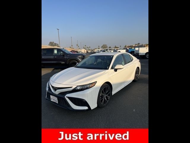 2021 Toyota Camry SE