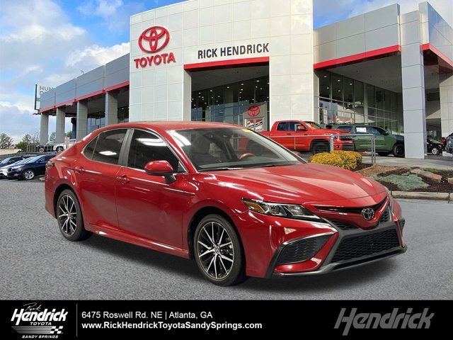 2021 Toyota Camry SE