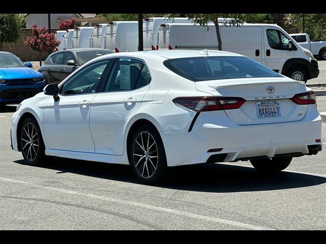 2021 Toyota Camry SE