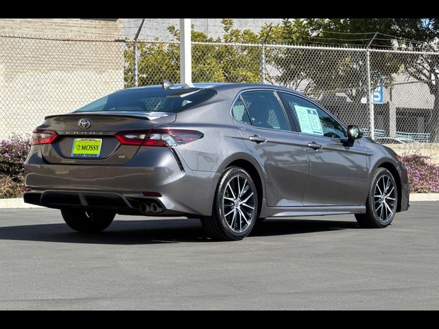 2021 Toyota Camry SE