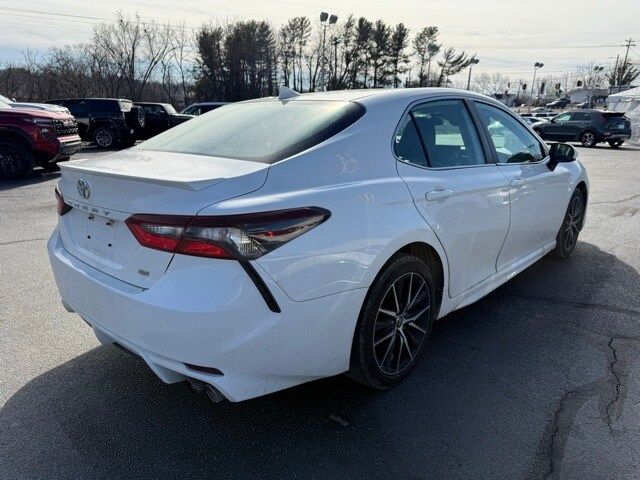 2021 Toyota Camry SE