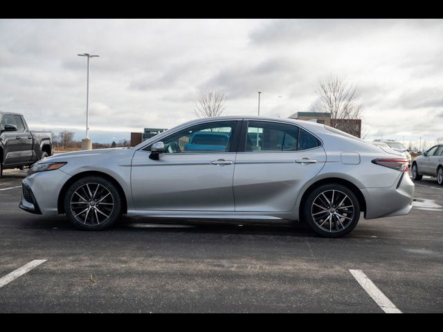 2021 Toyota Camry SE