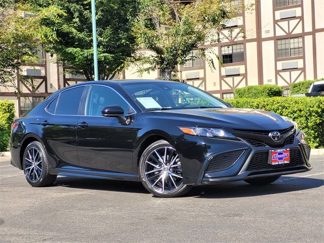 2021 Toyota Camry SE