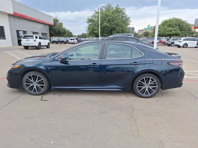 2021 Toyota Camry SE