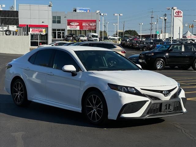 2021 Toyota Camry SE