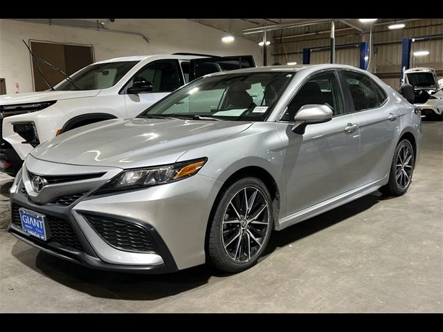 2021 Toyota Camry SE