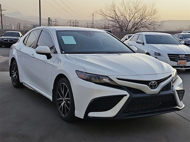 2021 Toyota Camry SE