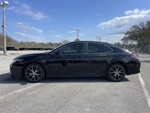 2021 Toyota Camry SE