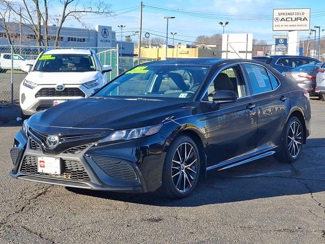 2021 Toyota Camry SE