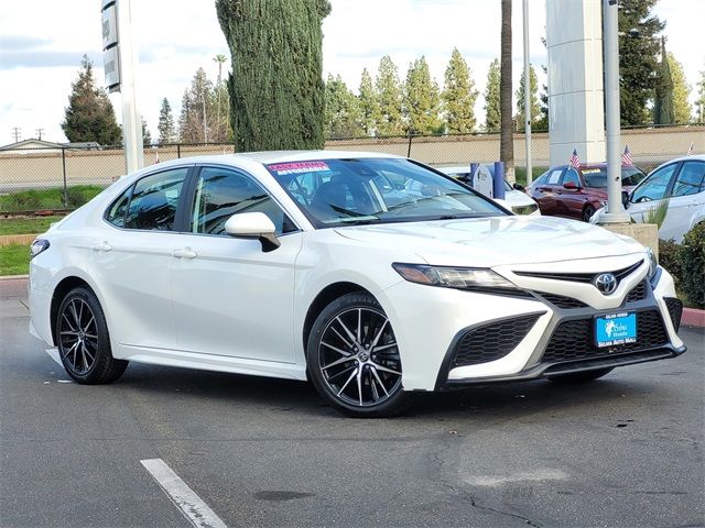 2021 Toyota Camry SE