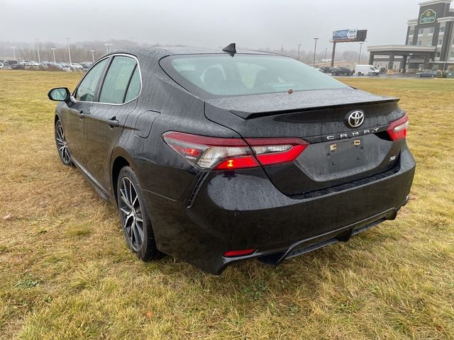 2021 Toyota Camry SE