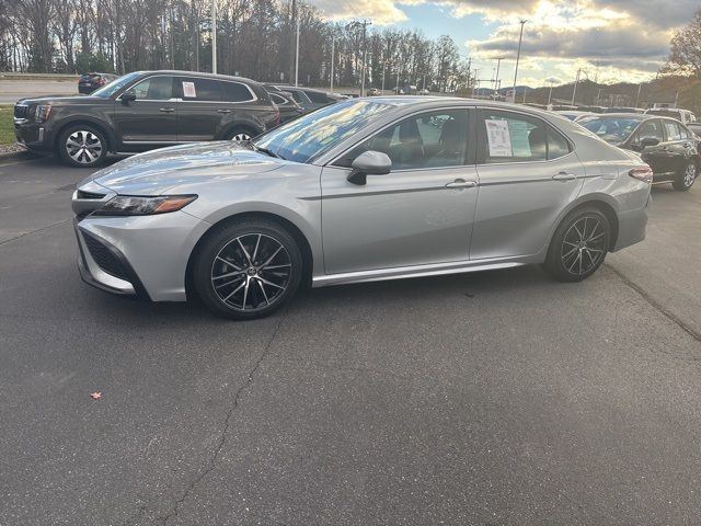 2021 Toyota Camry SE