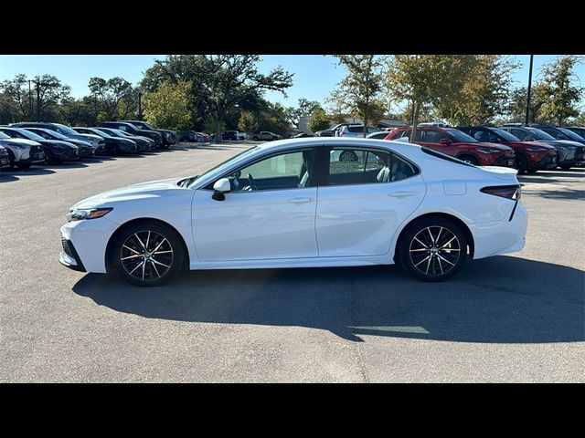 2021 Toyota Camry SE