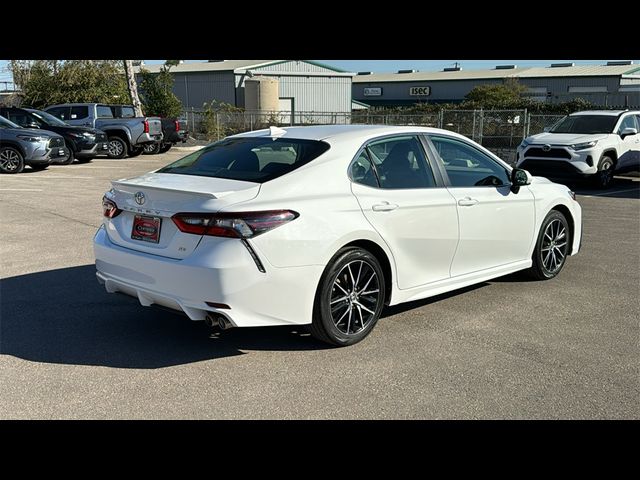 2021 Toyota Camry SE