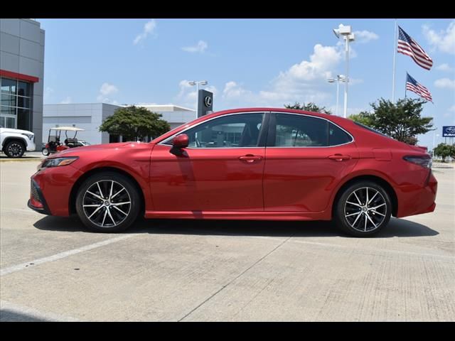 2021 Toyota Camry SE