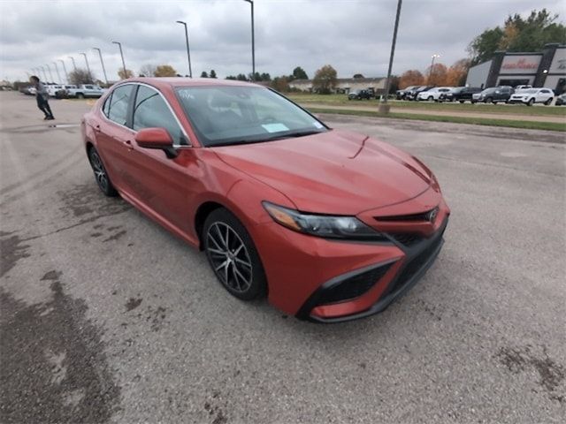 2021 Toyota Camry SE