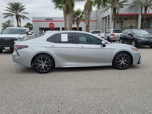 2021 Toyota Camry SE