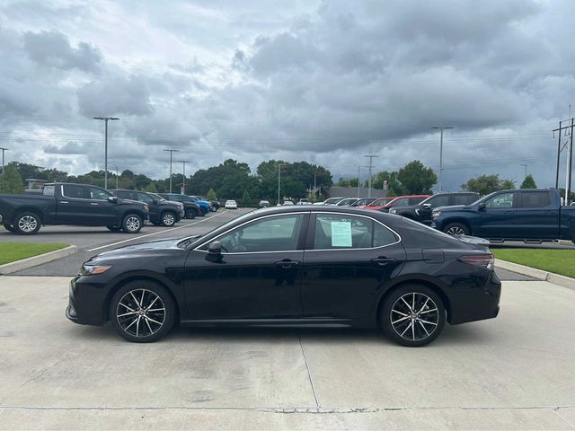 2021 Toyota Camry SE