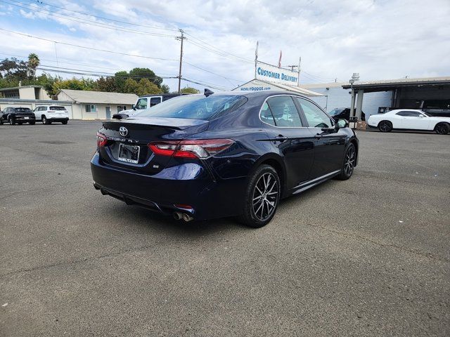 2021 Toyota Camry SE