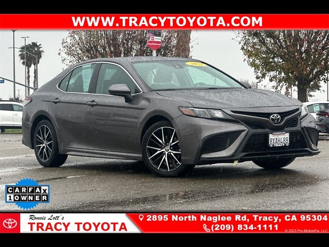 2021 Toyota Camry SE