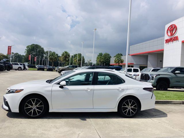 2021 Toyota Camry SE