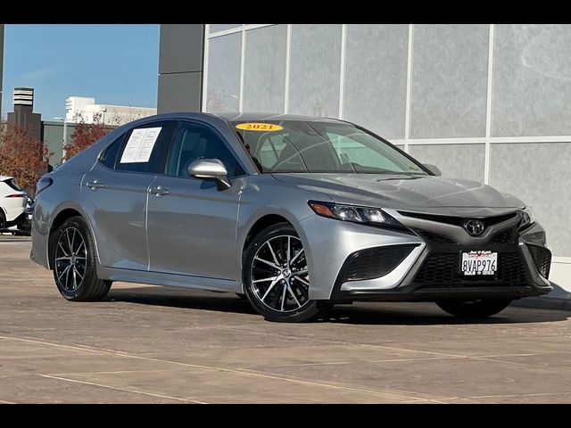 2021 Toyota Camry SE