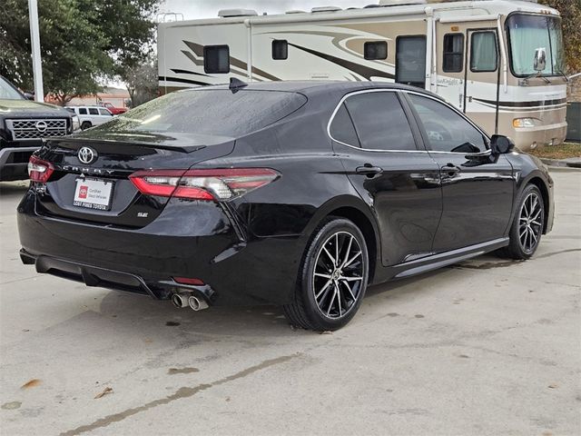 2021 Toyota Camry SE