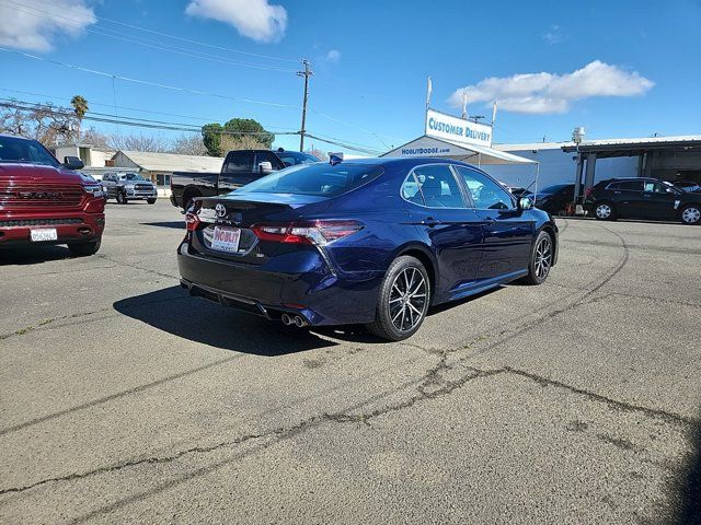 2021 Toyota Camry SE