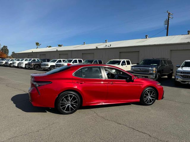 2021 Toyota Camry SE Nightshade