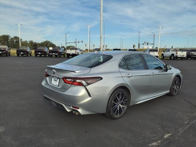 2021 Toyota Camry SE