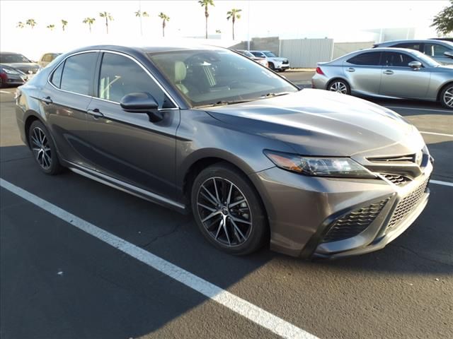 2021 Toyota Camry SE