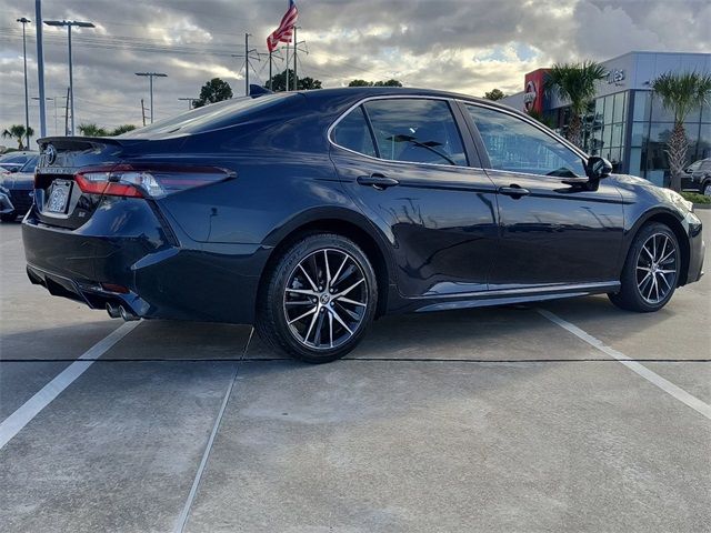 2021 Toyota Camry SE